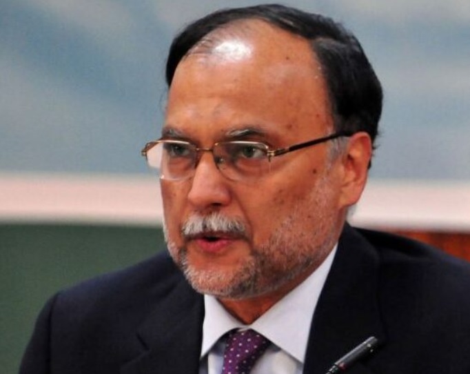 پاکستان اور چین سی پیک کے دوسرے مرحلے کے ساتھ آگے بڑھنے کےلئے پرعزم ہیں،وفاقی وزیر احسن اقبال