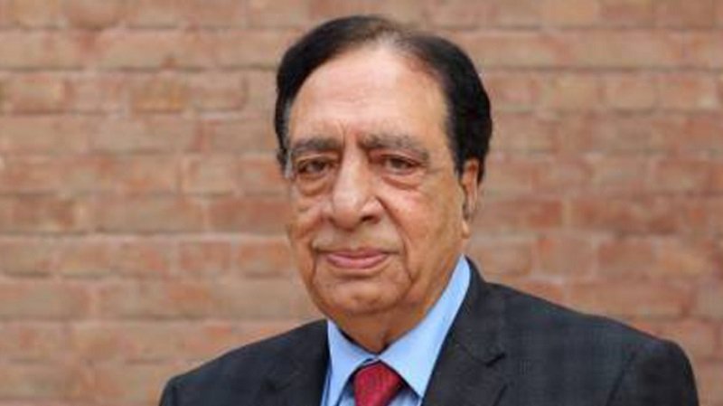 Ata-ul-Haq Qasmi and Daily Jang ordered to pay one million rupees as damages for publishing a column against the former ambassador.