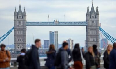 UK pay growth drops to lowest in nearly 2 years, joblessness falls