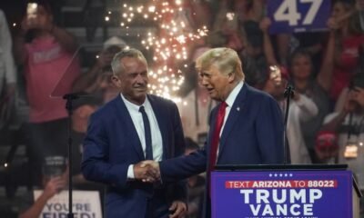 RFK Jr. withdraws from election, supports Trump